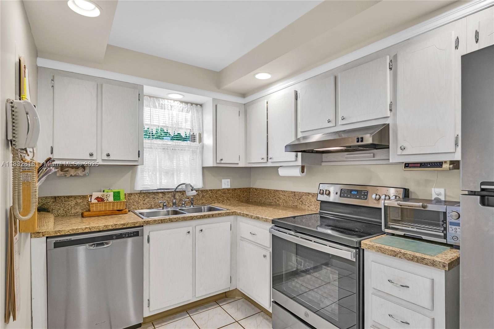 2420 Deer Creek Country Club Blvd 203-d Property Photo 1
