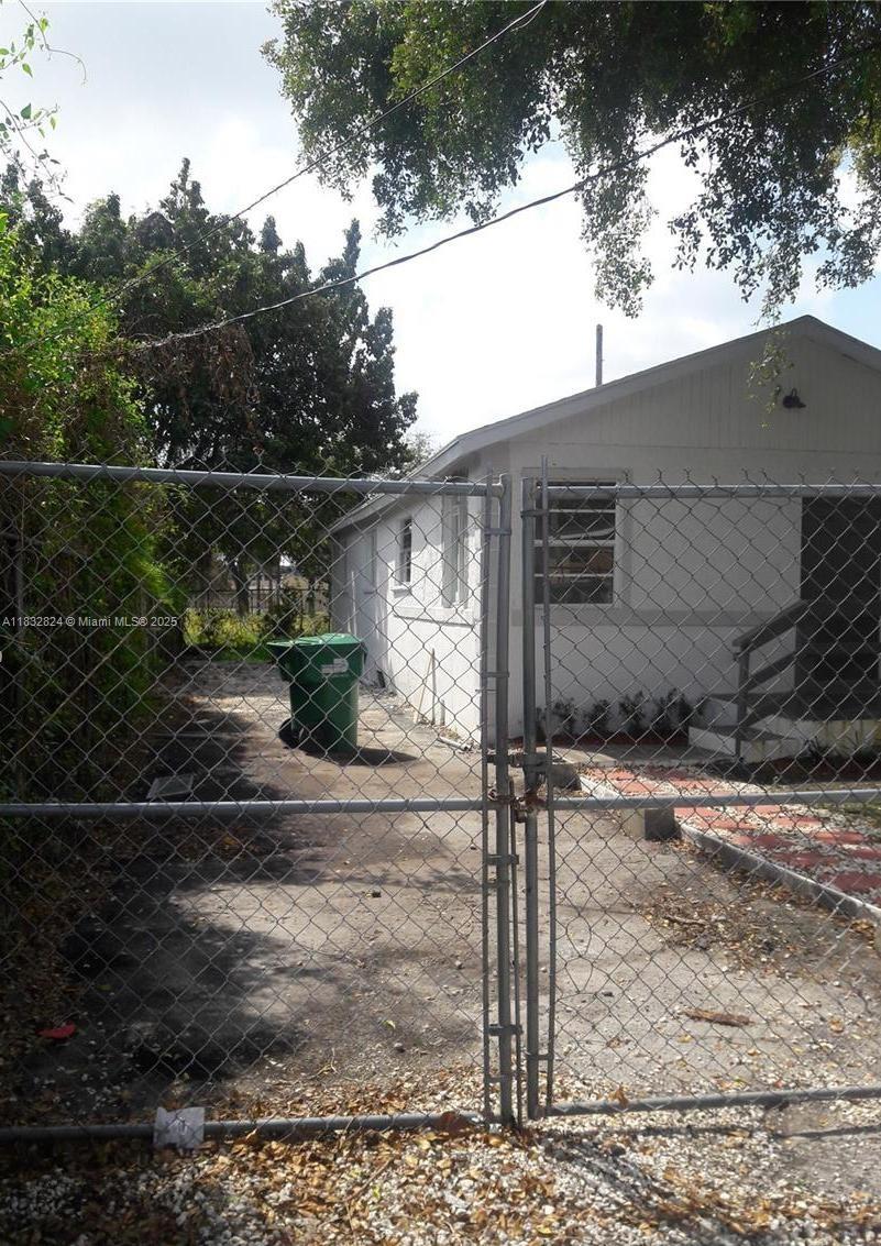 1774 Nw 62nd Ter Property Photo 1
