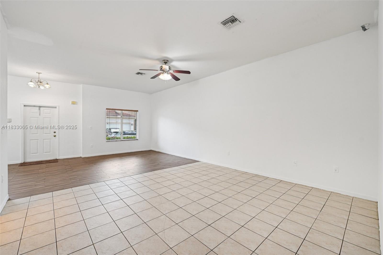 2456 Se 19th Ct Property Photo 12