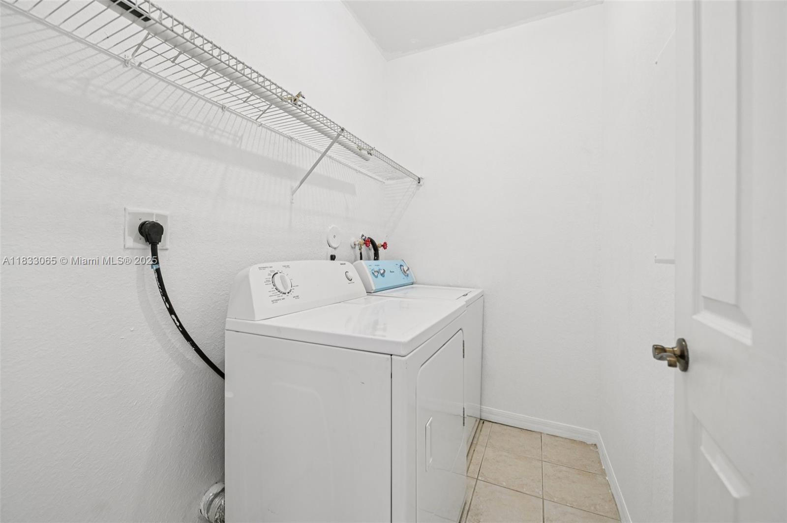 2456 Se 19th Ct Property Photo 28