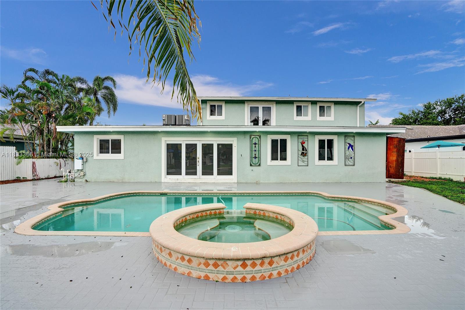 5840 Sw 19th St Property Photo 9