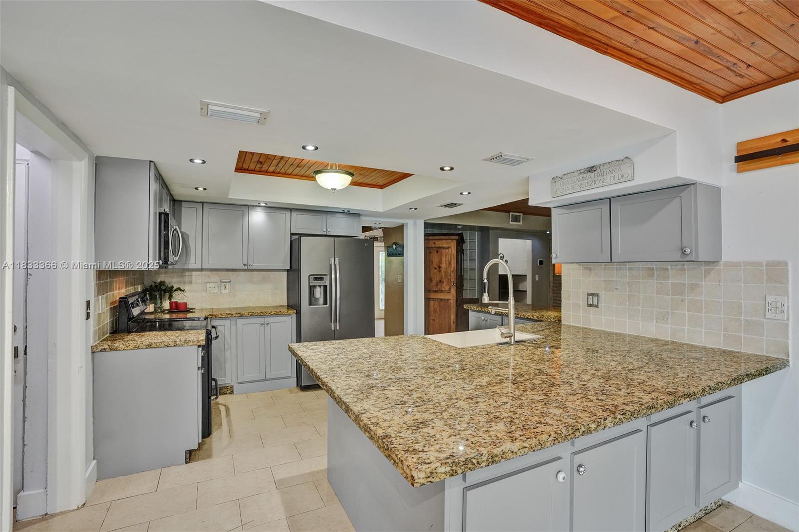 5840 Sw 19th St Property Photo 14