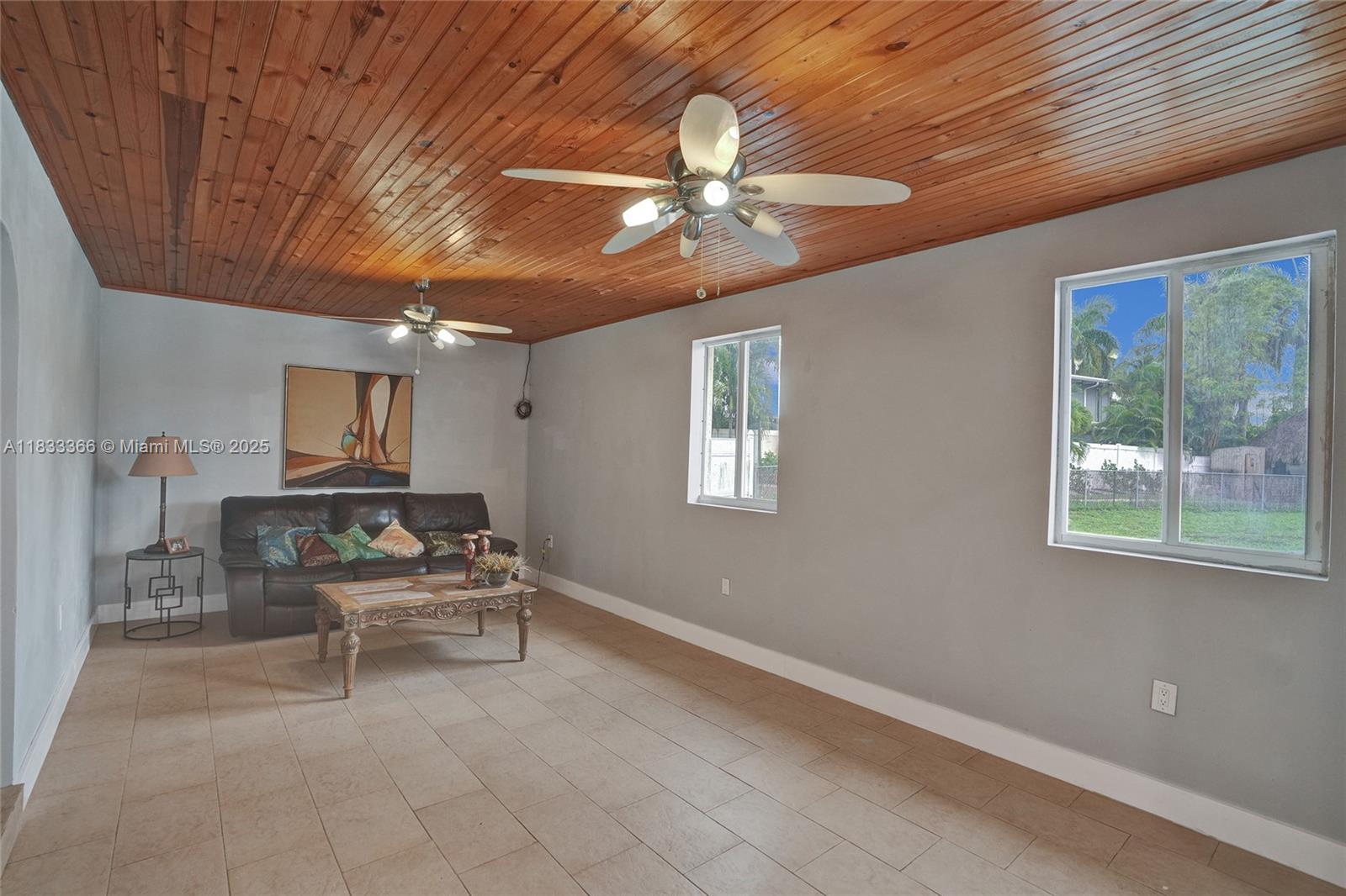 5840 Sw 19th St Property Photo 19