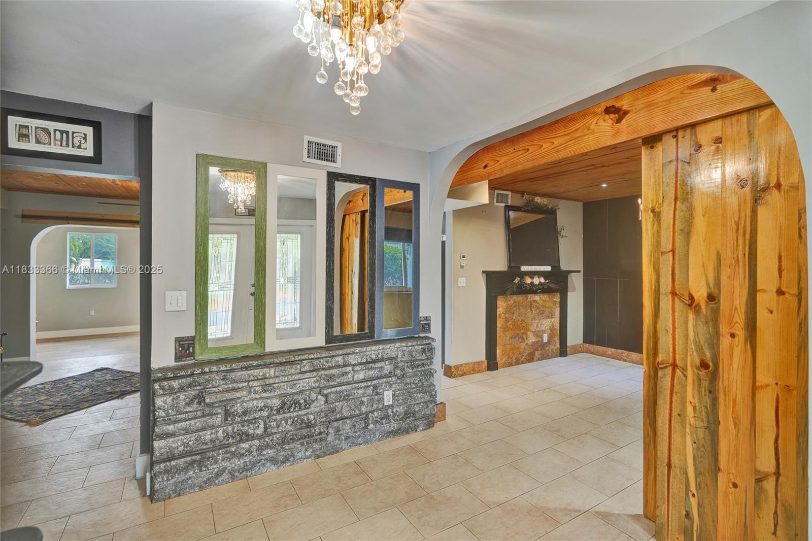 5840 Sw 19th St Property Photo 21