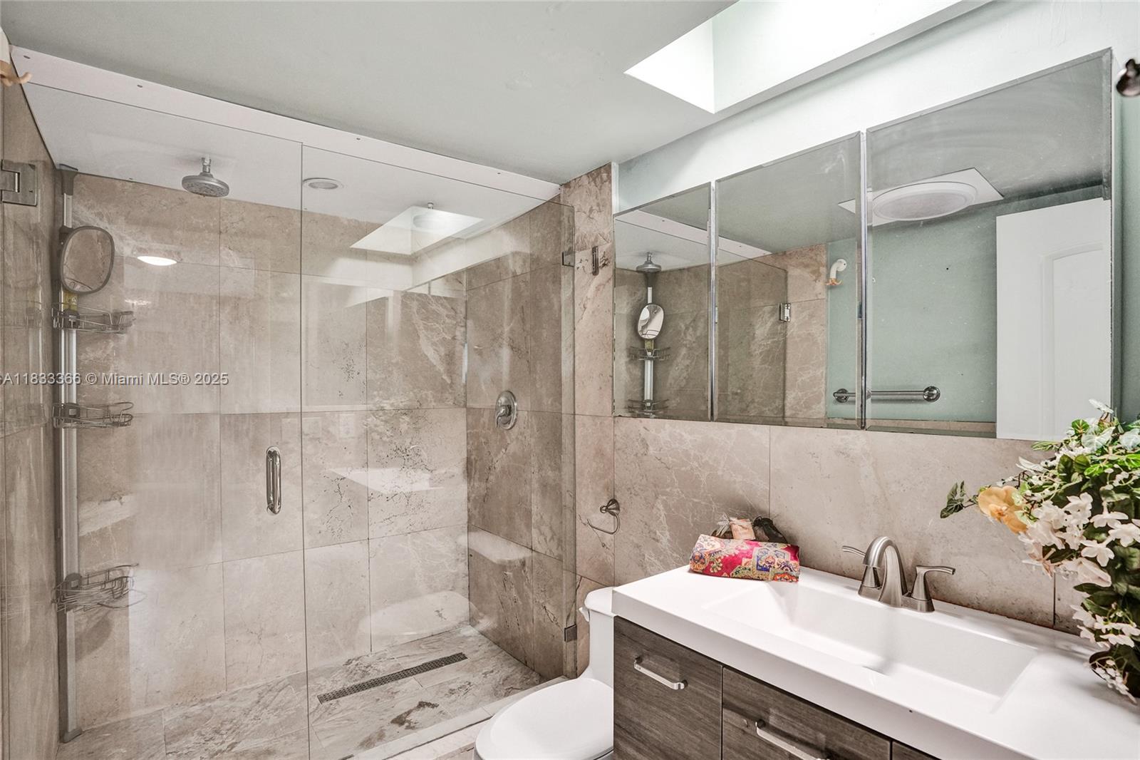 5840 Sw 19th St Property Photo 24