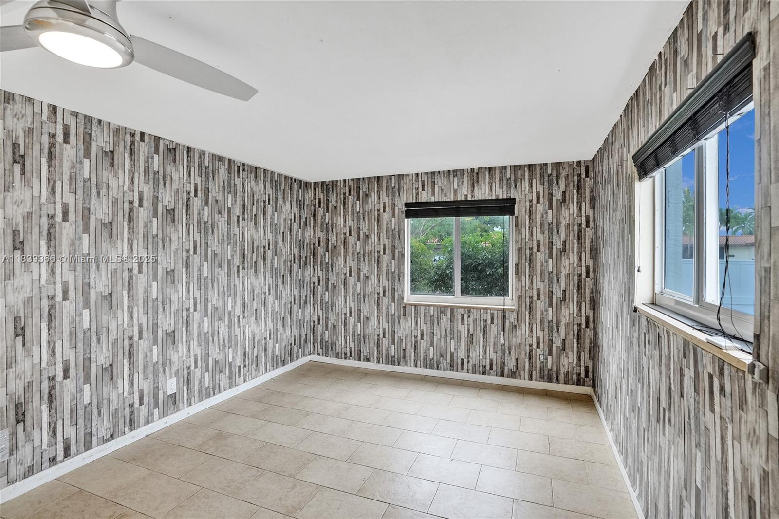 5840 Sw 19th St Property Photo 29