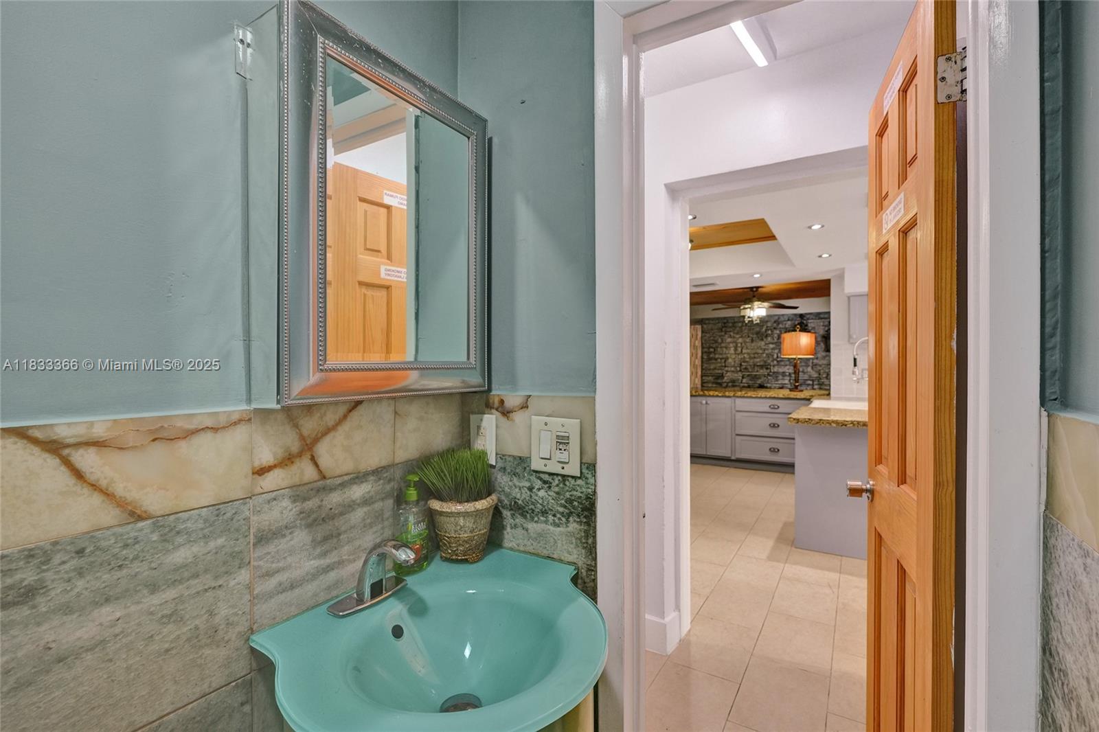 5840 Sw 19th St Property Photo 44