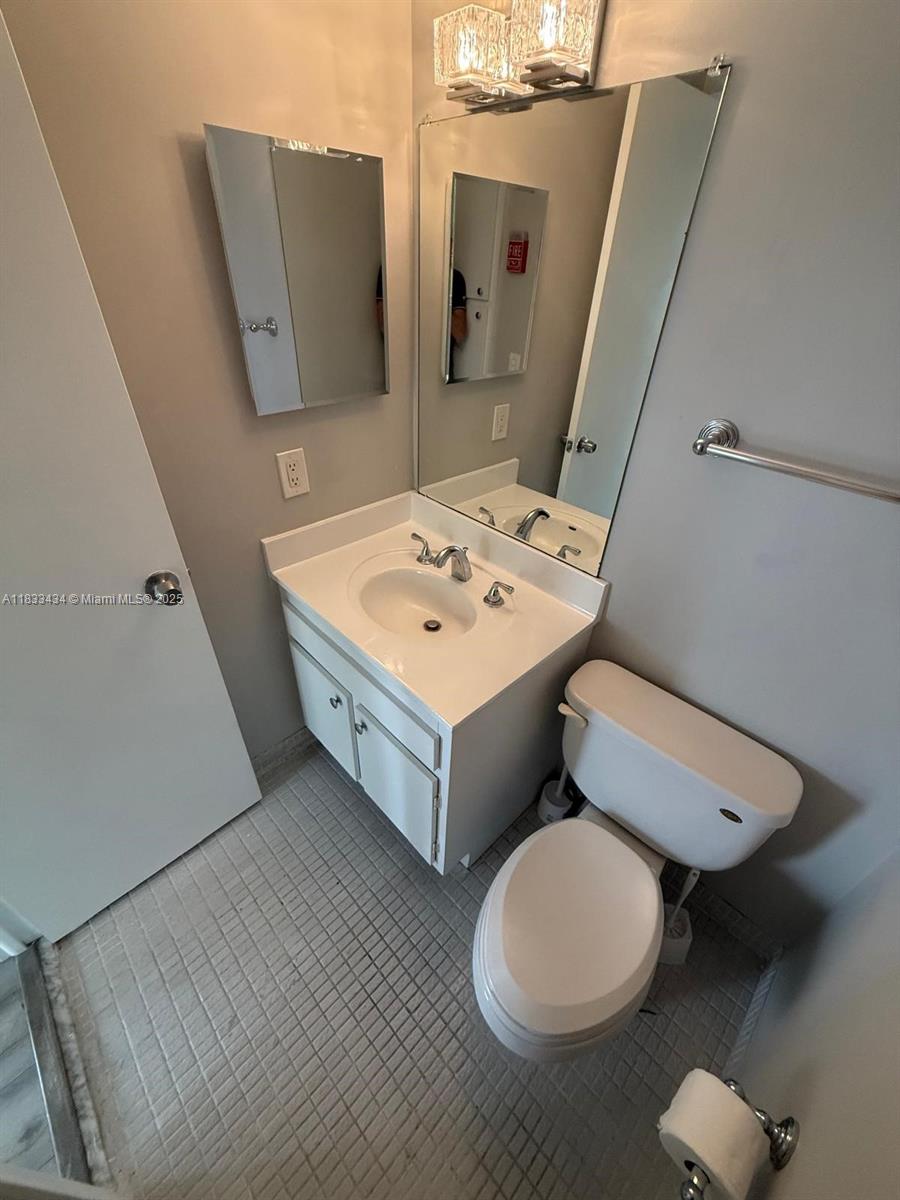 4200 Hillcrest Dr 505 Property Photo 13