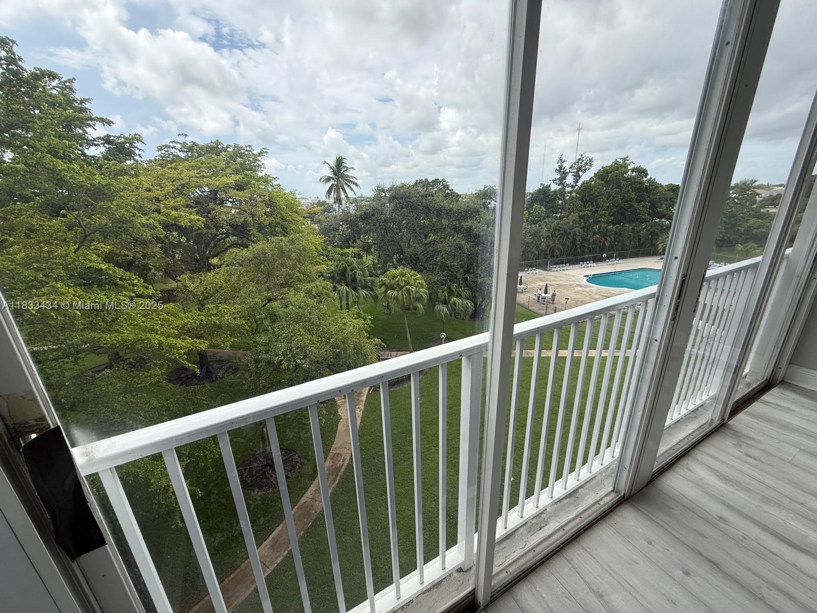 4200 Hillcrest Dr 505 Property Photo 14