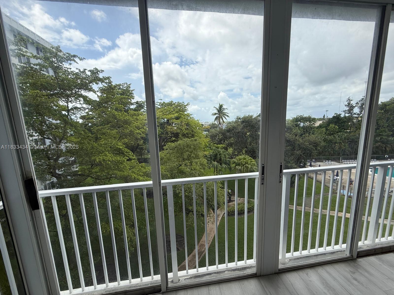 4200 Hillcrest Dr 505 Property Photo 15