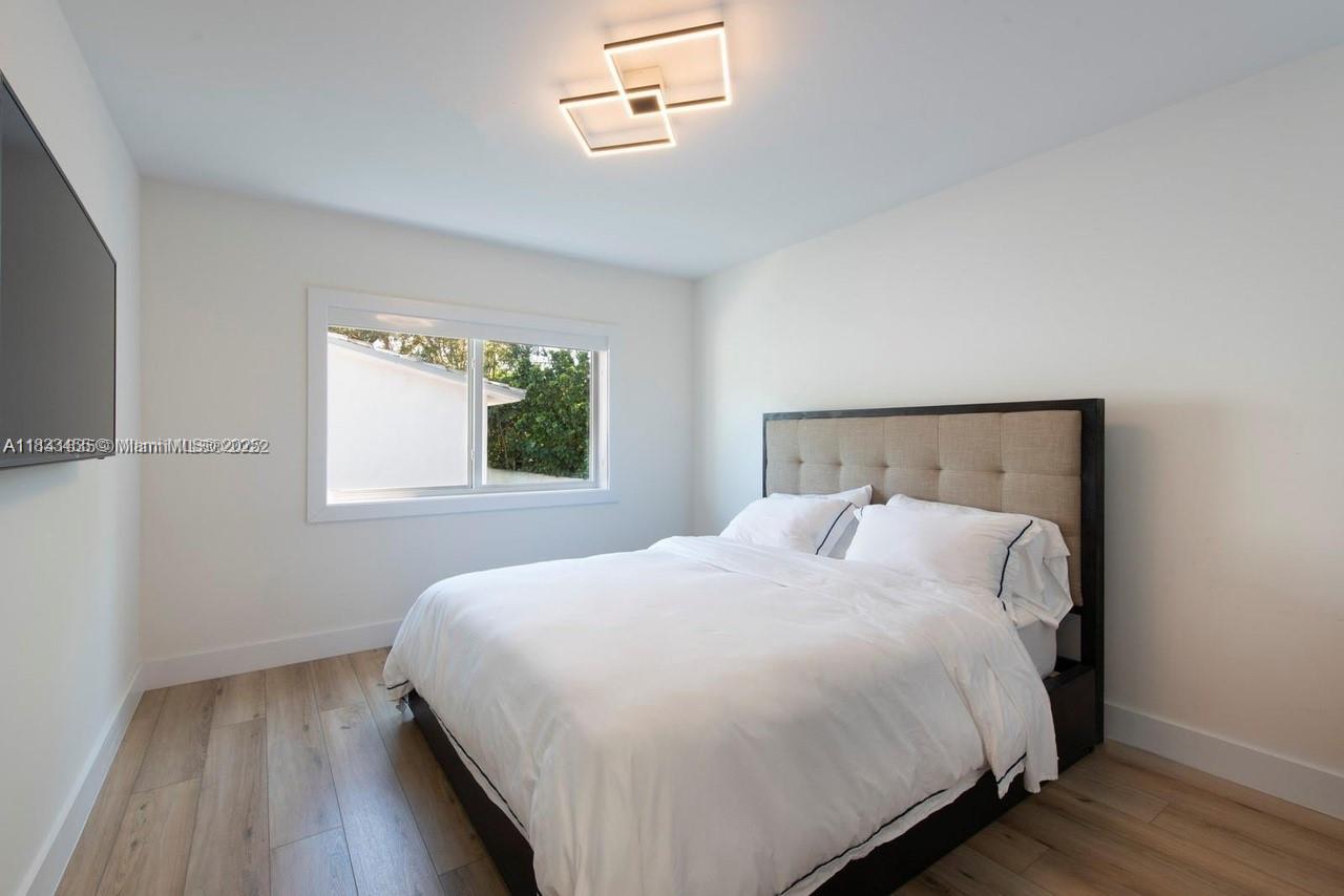 9811 Ne 4th Ave Rd Property Photo 9