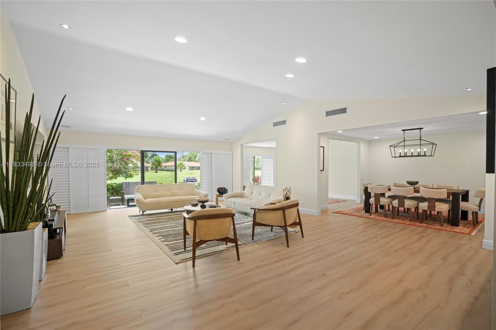 3650 N 36th Ave 29 Property Photo 1