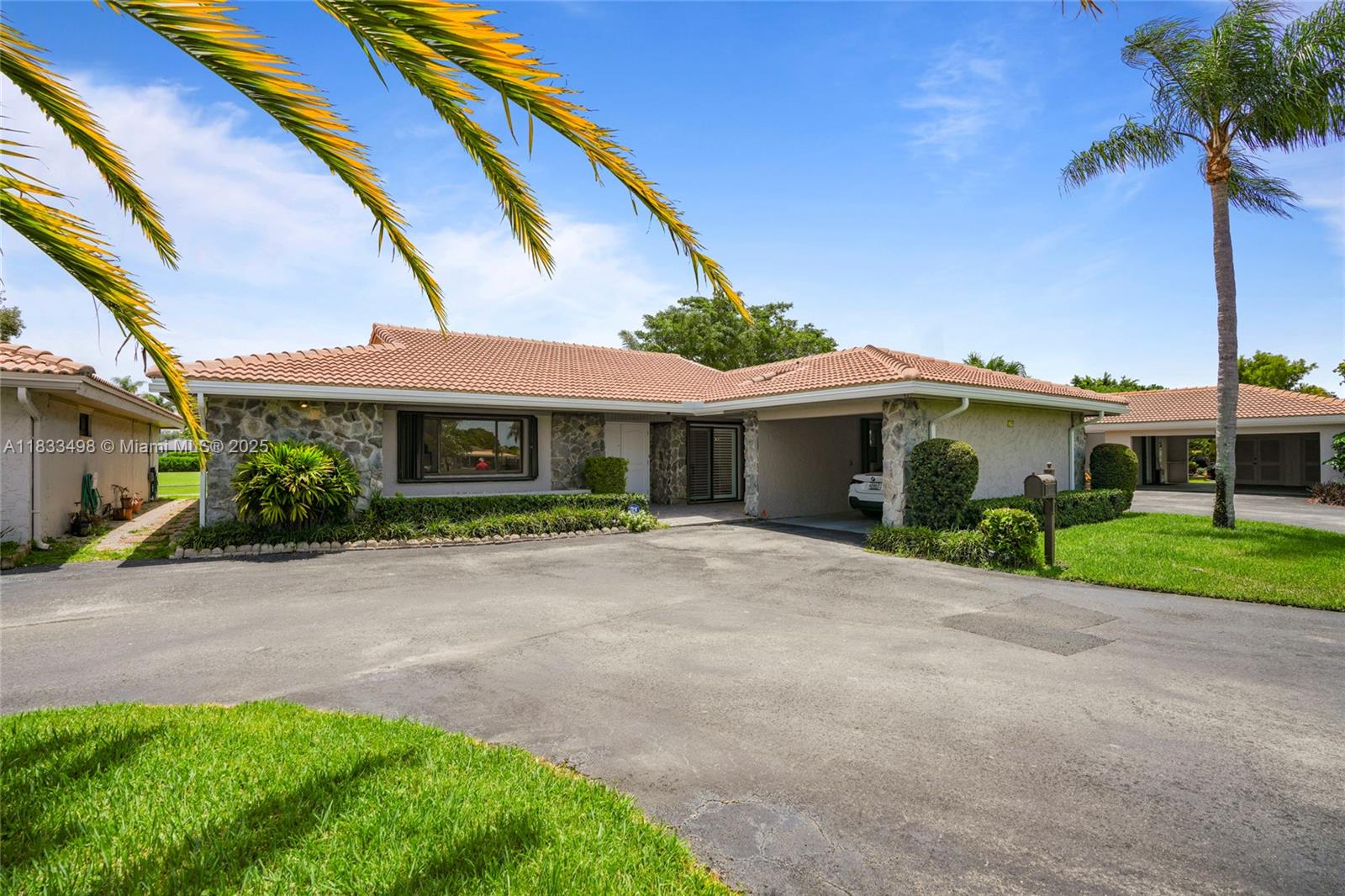 3650 N 36th Ave 29 Property Photo 2