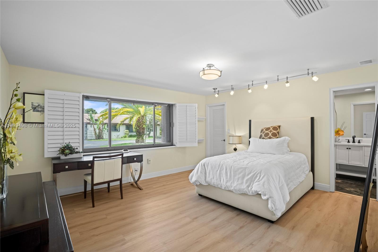 3650 N 36th Ave 29 Property Photo 16