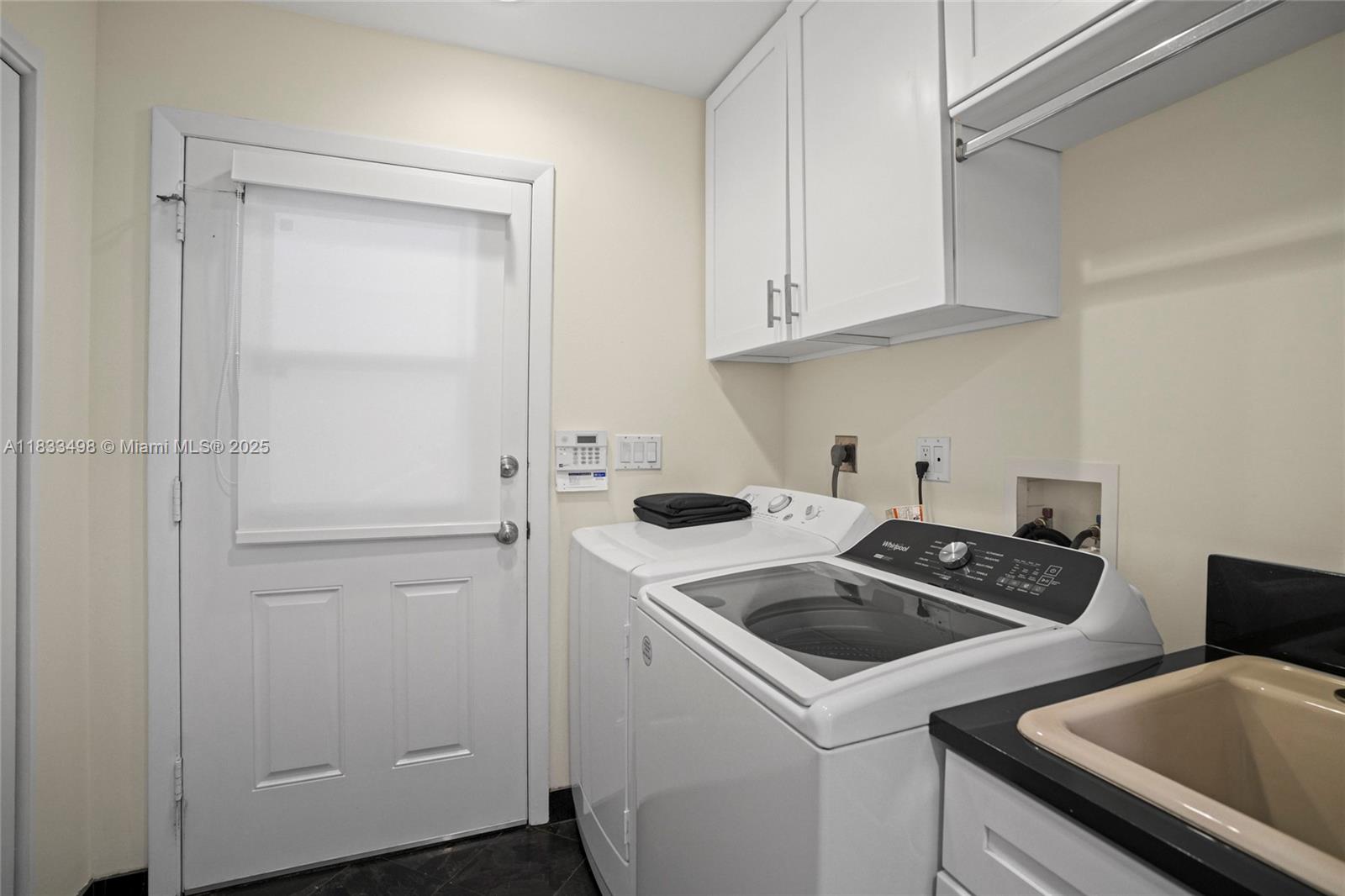 3650 N 36th Ave 29 Property Photo 24