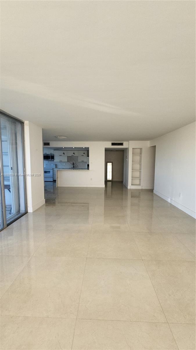 18051 Biscayne Blvd 1705 Property Photo 5