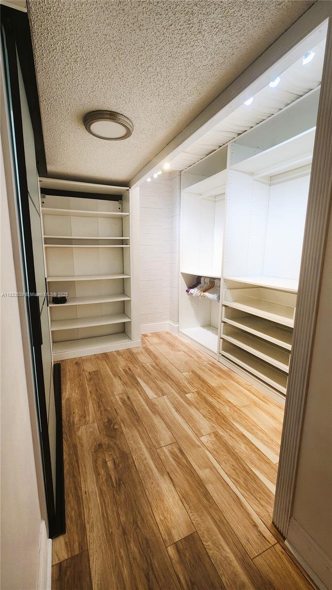 18051 Biscayne Blvd 1705 Property Photo 14