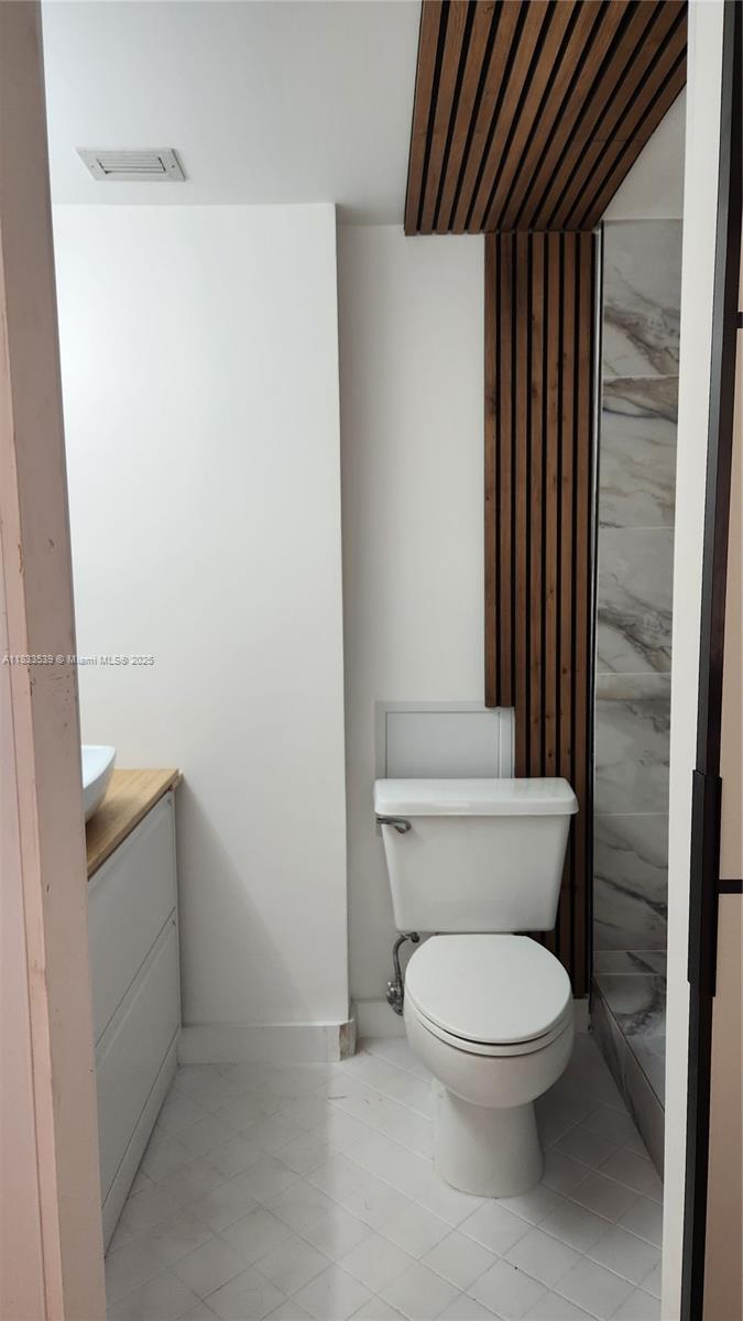18051 Biscayne Blvd 1705 Property Photo 17