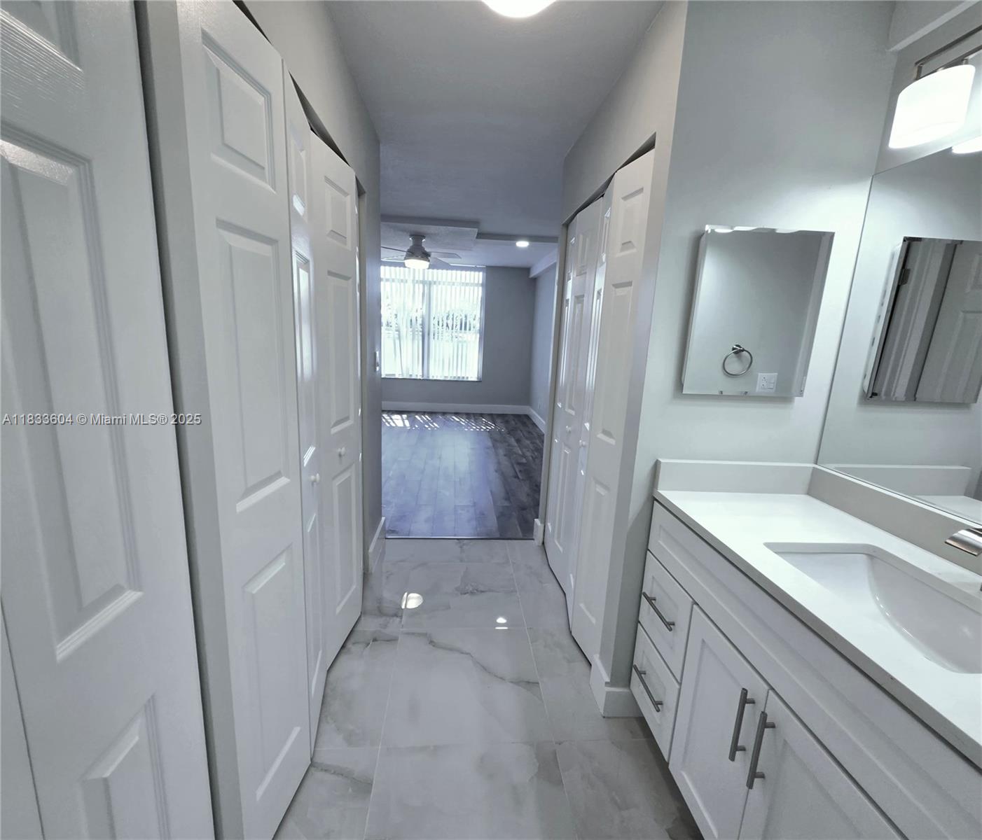 3710 Inverrary 1p Property Photo 16