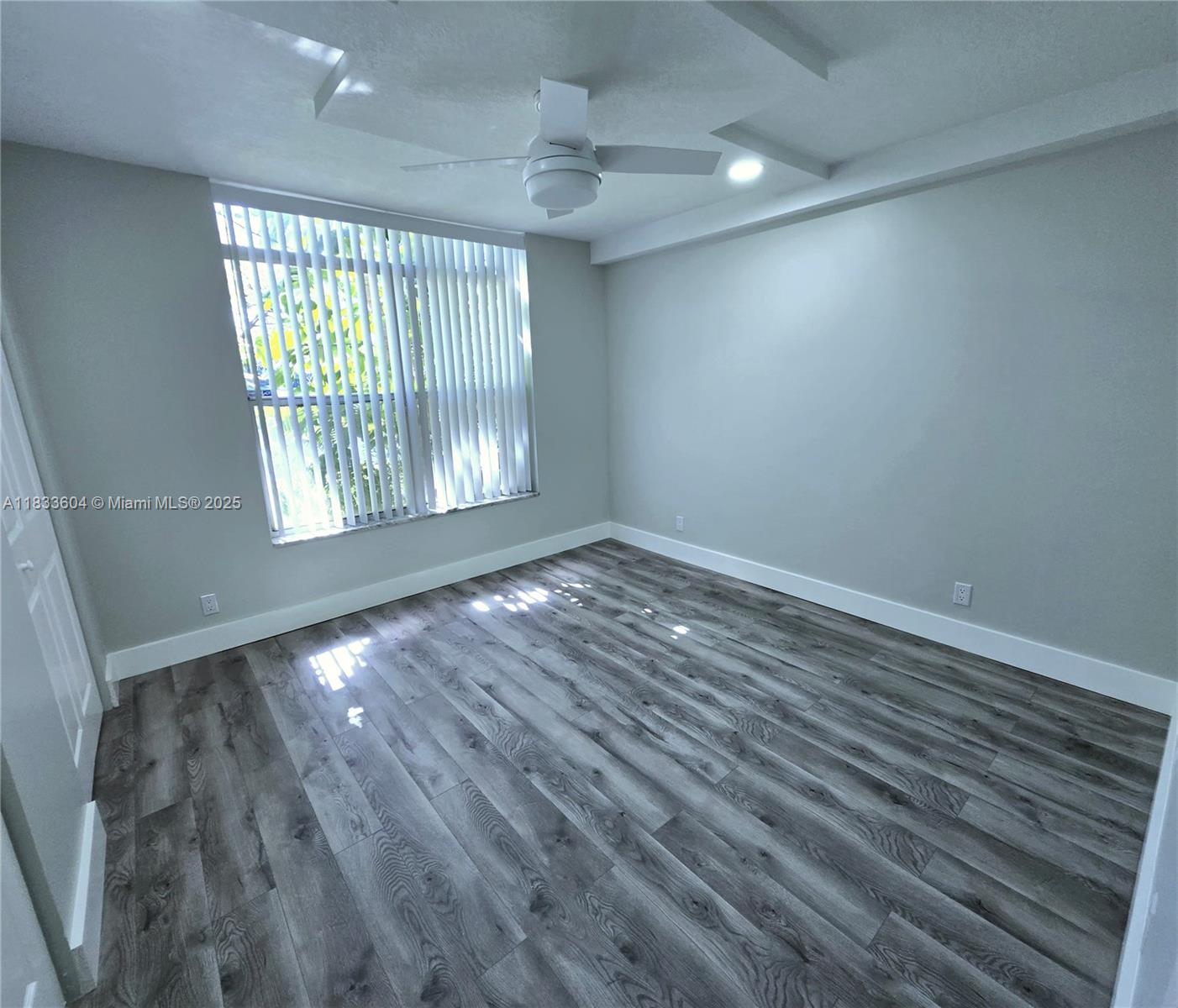 3710 Inverrary 1p Property Photo 17