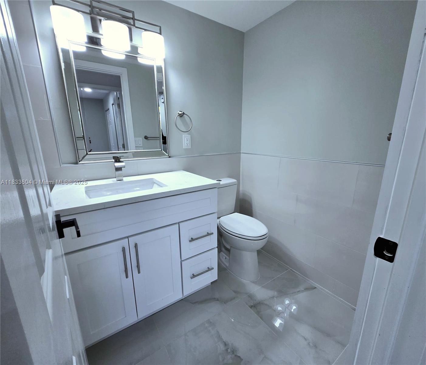 3710 Inverrary 1p Property Photo 19