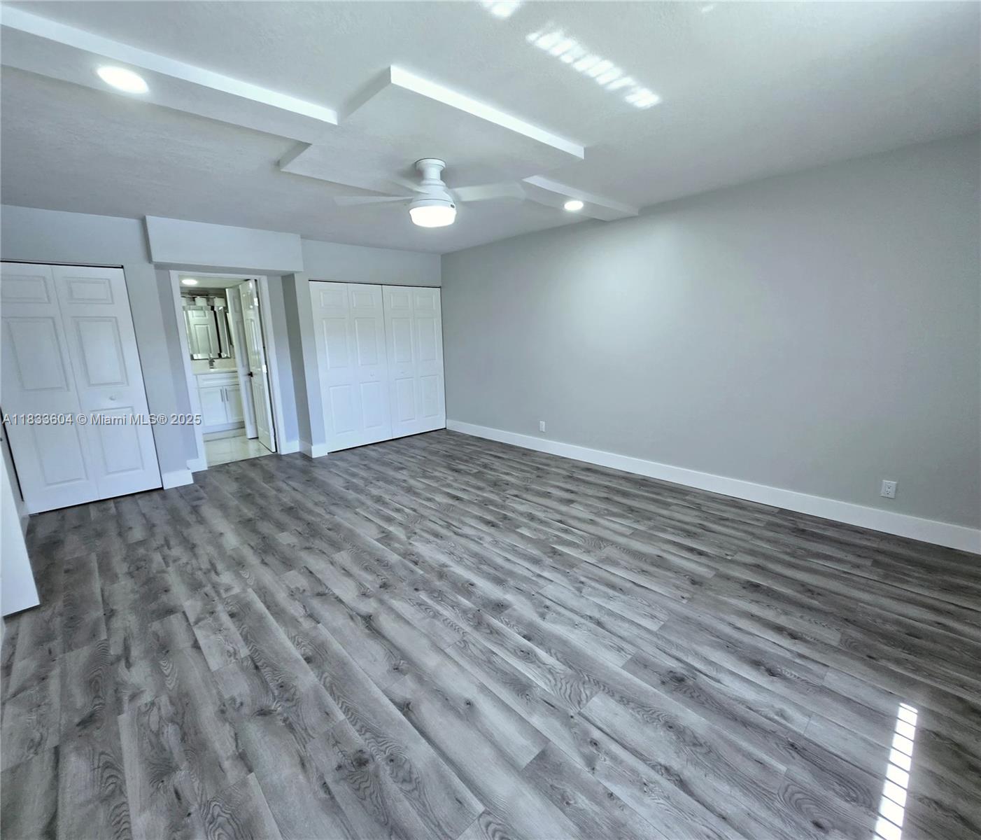 3710 Inverrary 1p Property Photo 24