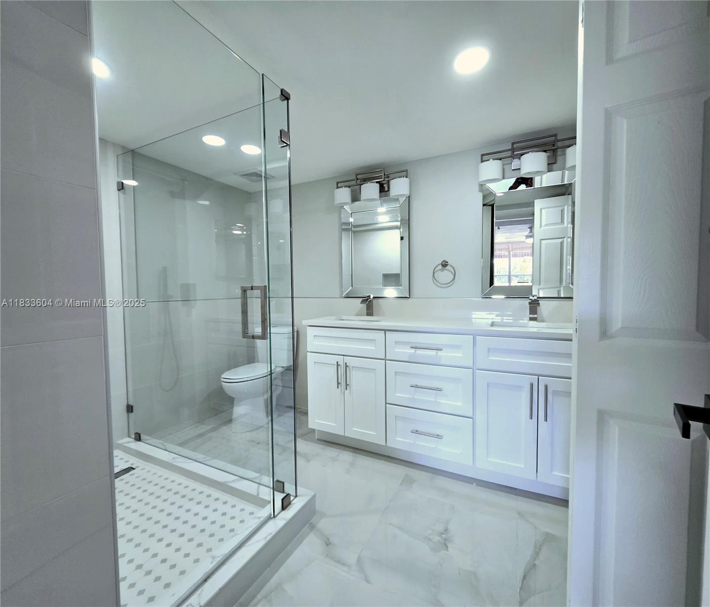 3710 Inverrary 1p Property Photo 25