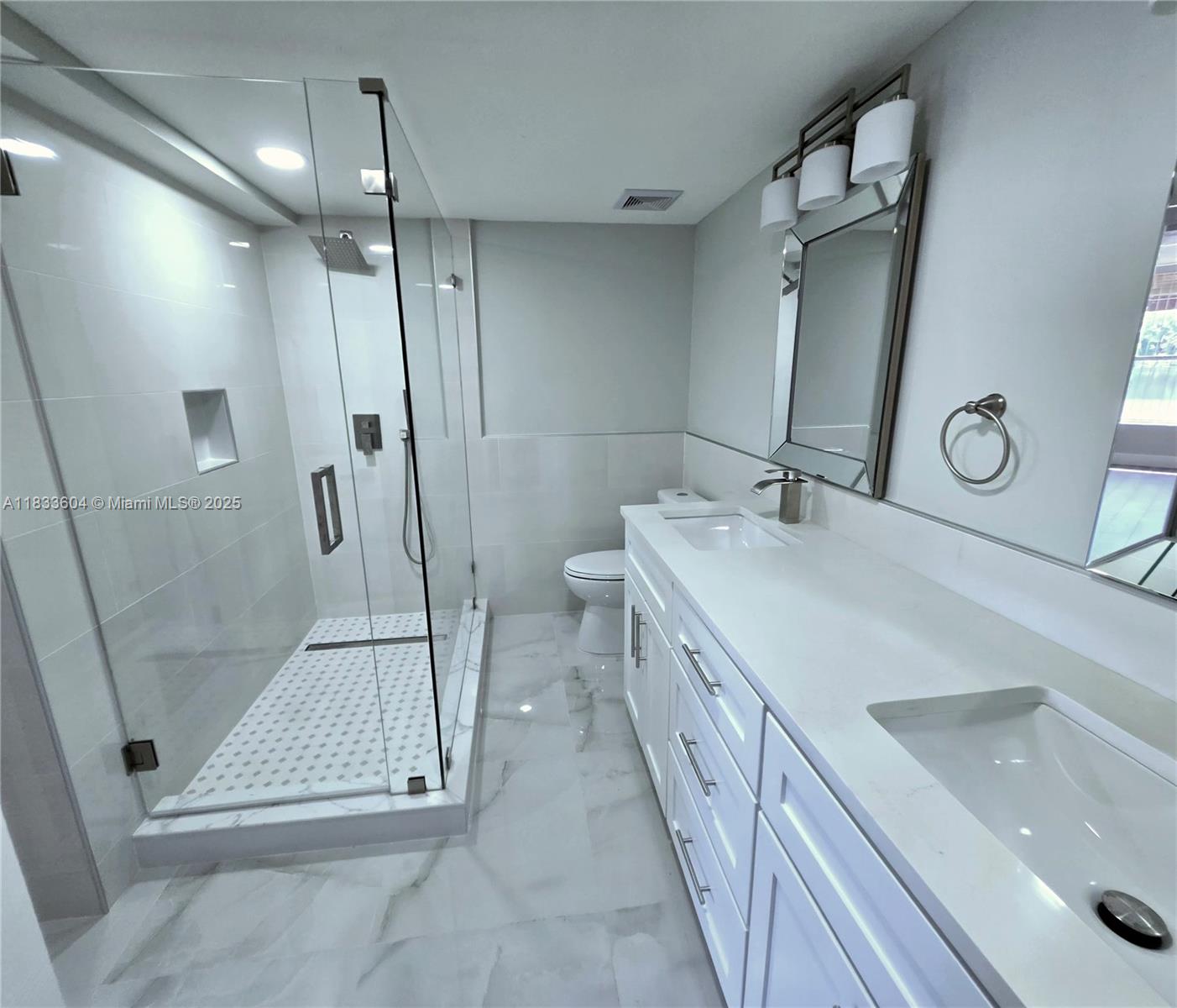 3710 Inverrary 1p Property Photo 26