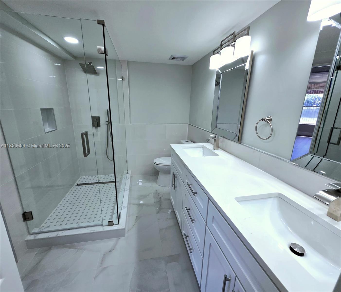 3710 Inverrary 1p Property Photo 27