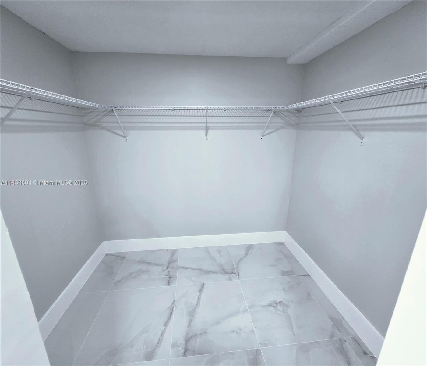 3710 Inverrary 1p Property Photo 29