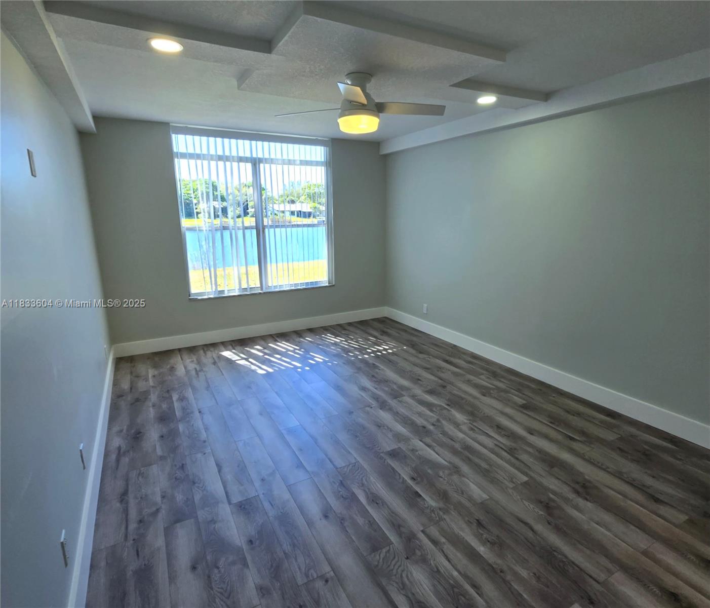 3710 Inverrary 1p Property Photo 31