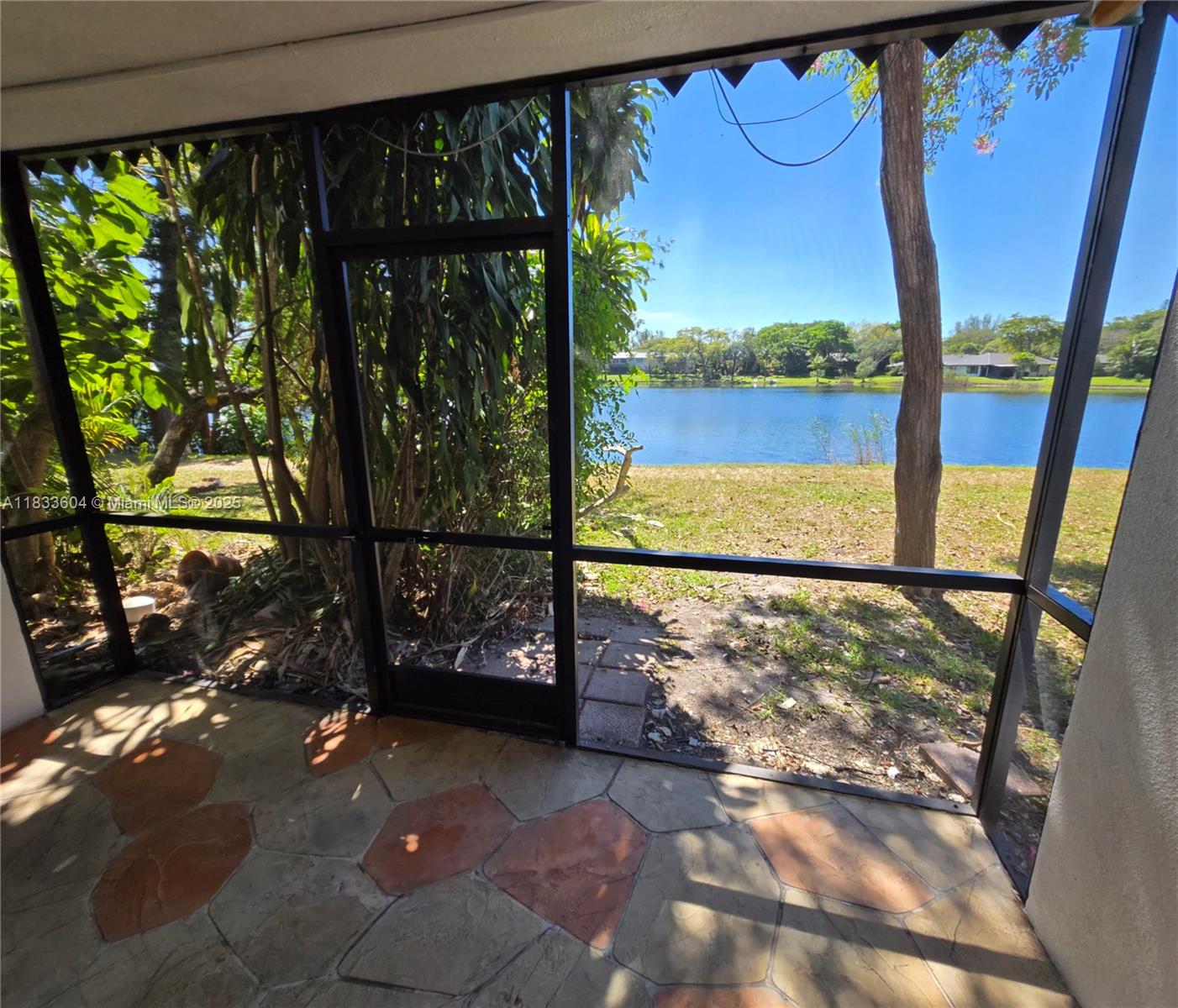 3710 Inverrary 1p Property Photo 32