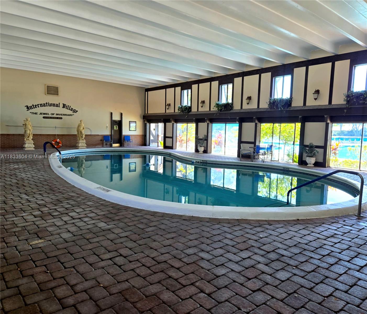 3710 Inverrary 1p Property Photo 35