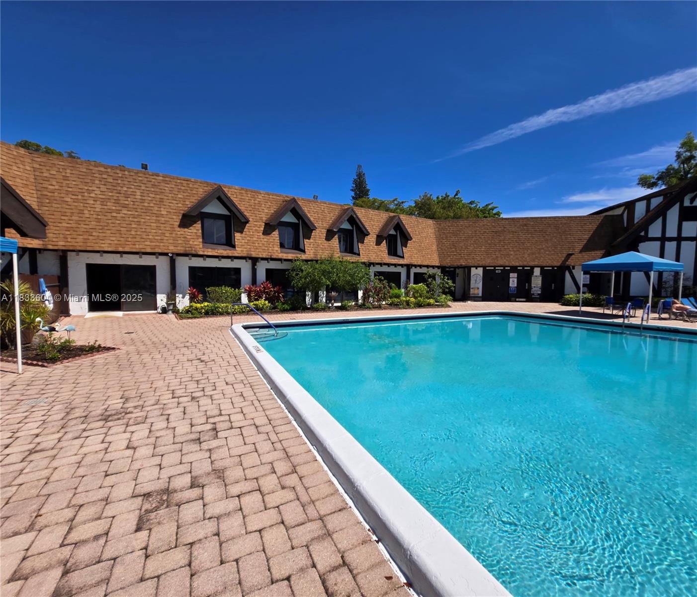 3710 Inverrary 1p Property Photo 36