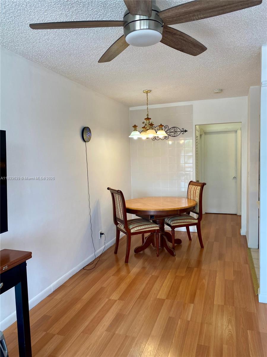 820 Sw 11th Ave 15b Property Photo 7