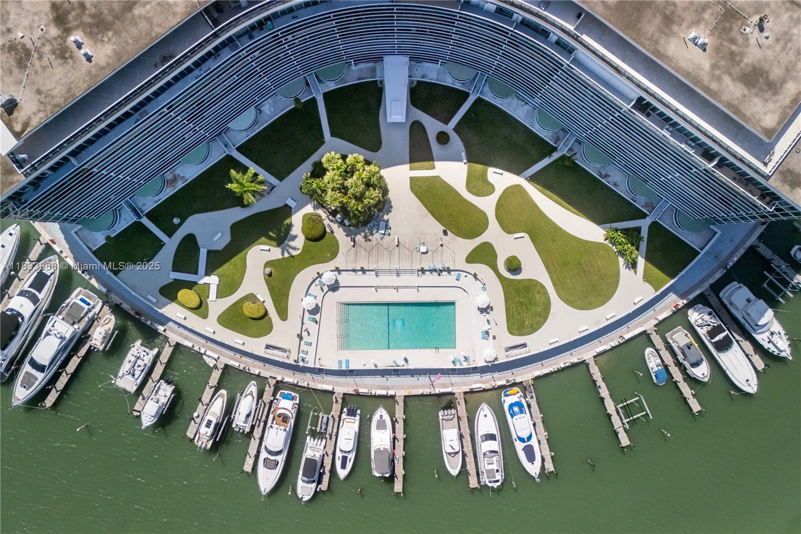 900 Bay Dr 624 Property Photo 1