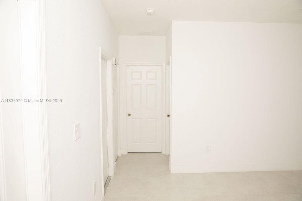 273 Se 32nd Ave Property Photo 15