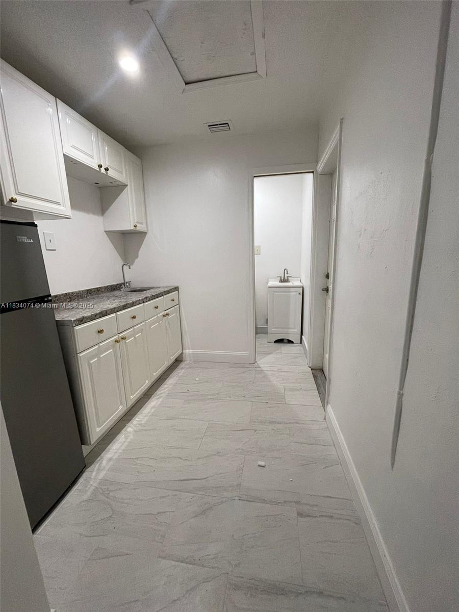 A11834074 Property Photo 1