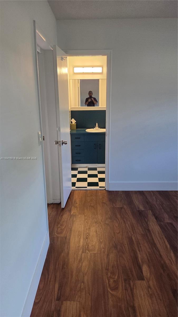 1245 Coral Ln Property Photo 17