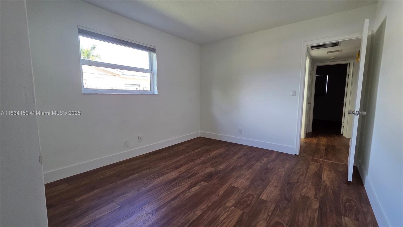 1245 Coral Ln Property Photo 24