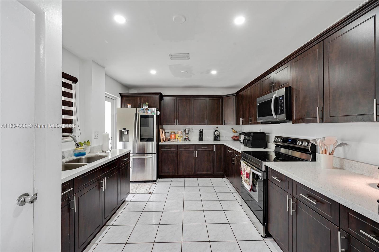 20210 Sw 112th Pl Property Photo 2