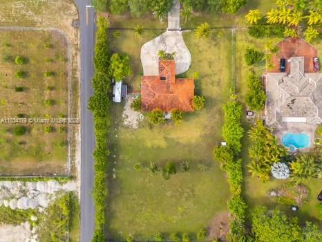 20890 SW 240th St Property Photo 1