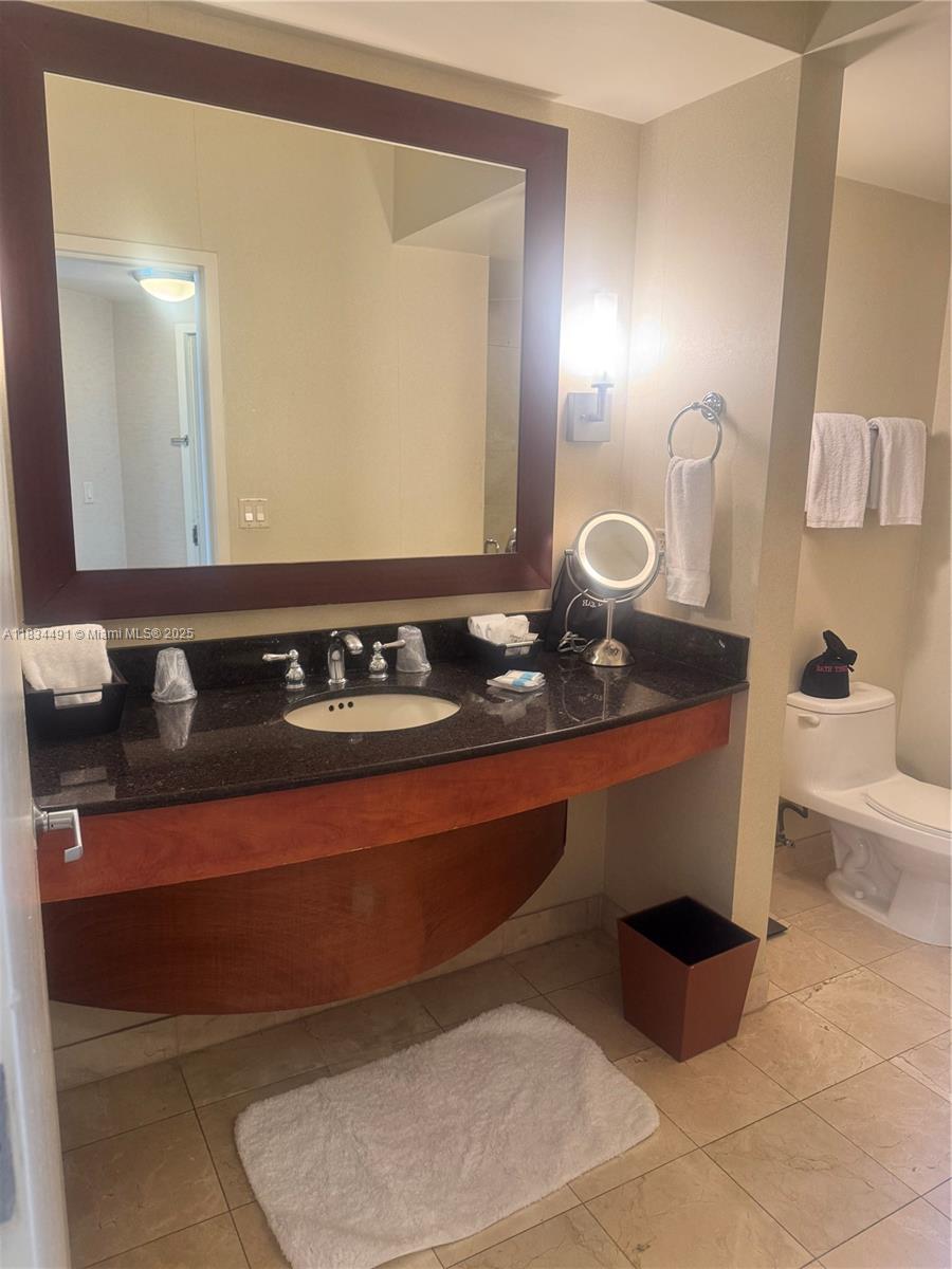 18001 Collins Ave 1810 Property Photo 13