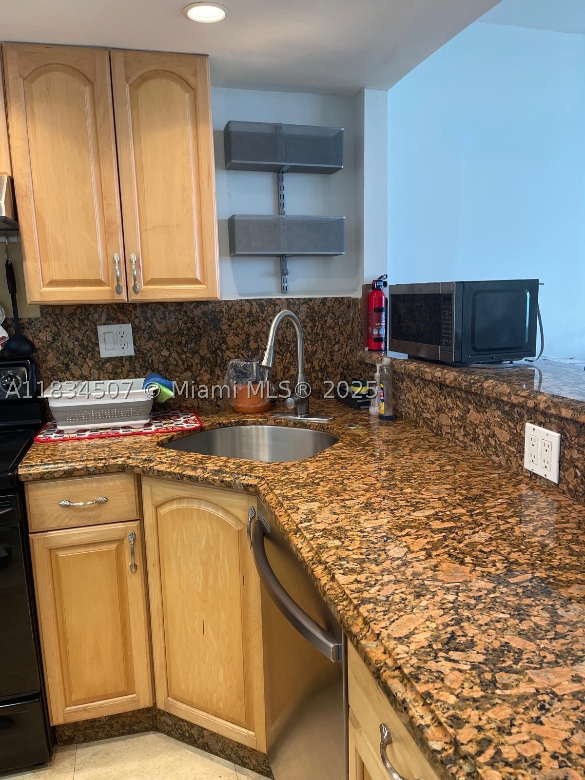3180 S Ocean Dr 1602 Property Photo 12