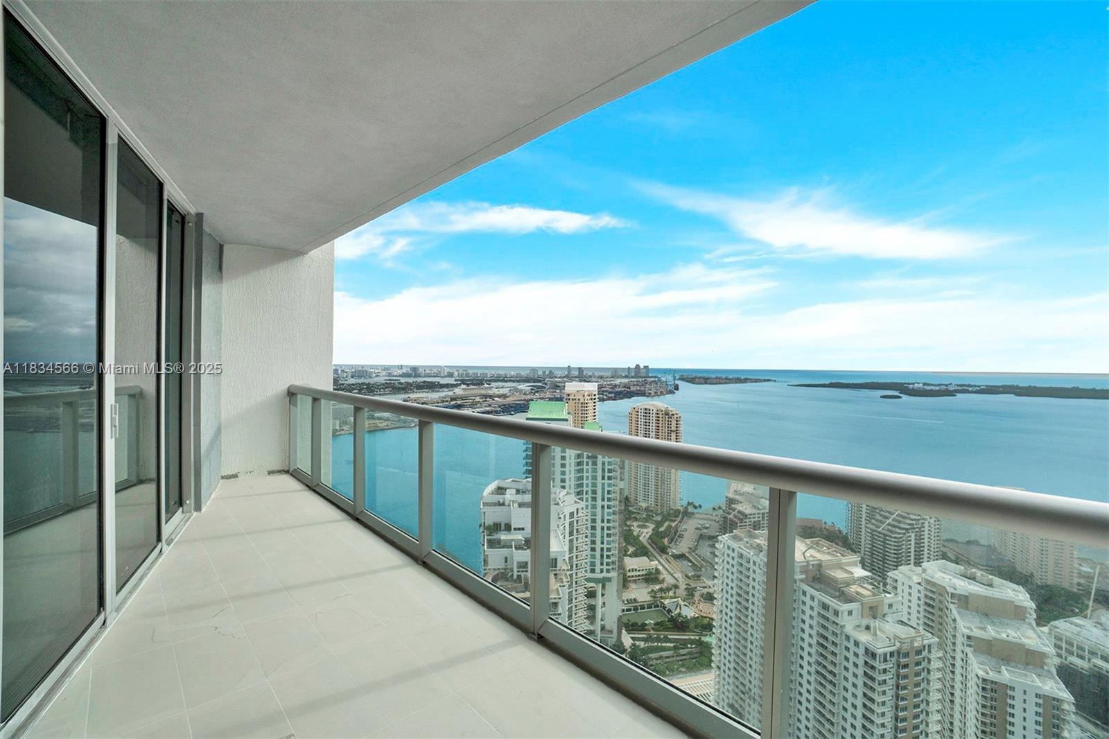 465 Brickell Ave 4505 Property Photo 2