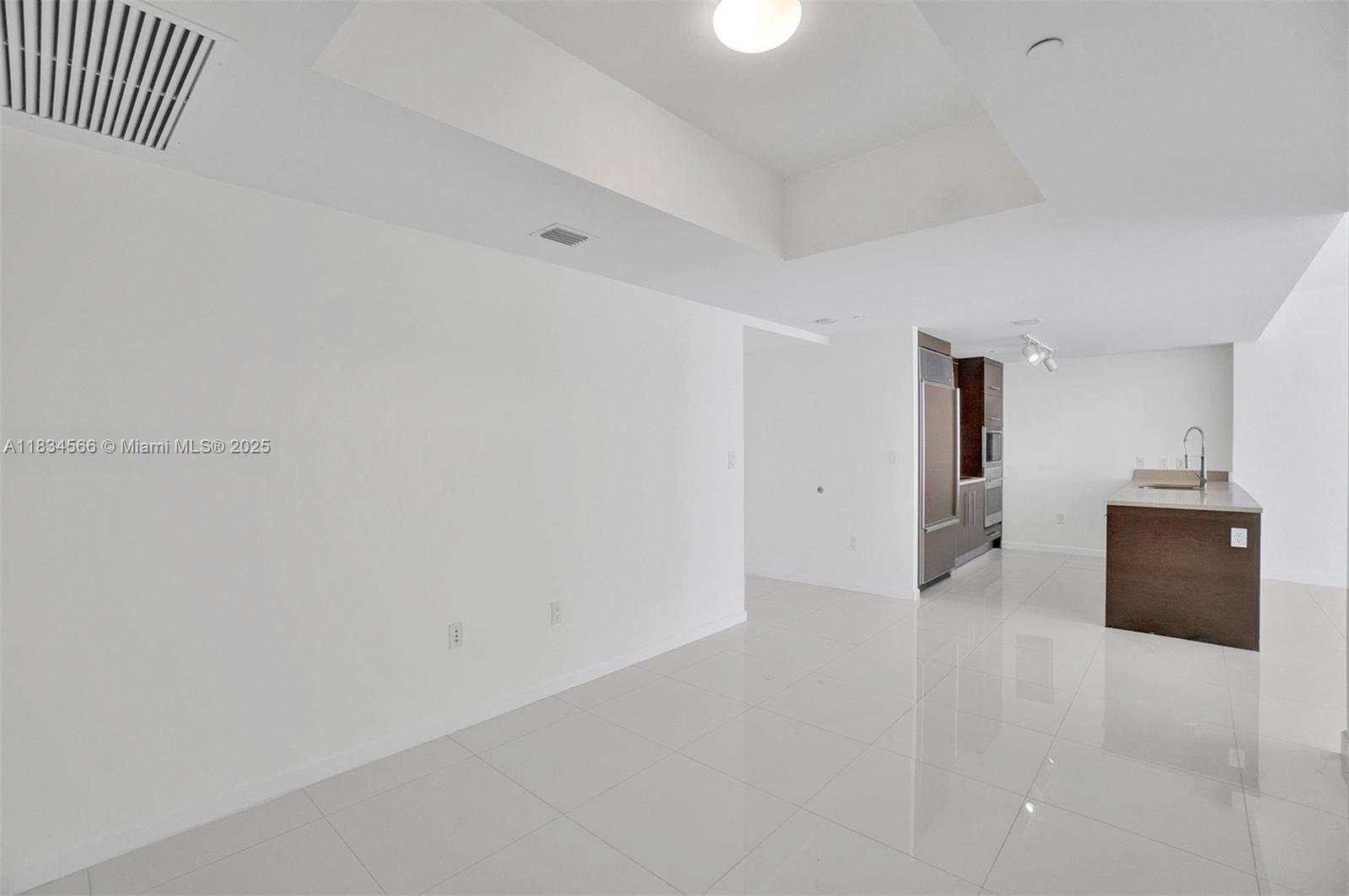 465 Brickell Ave 4505 Property Photo 4