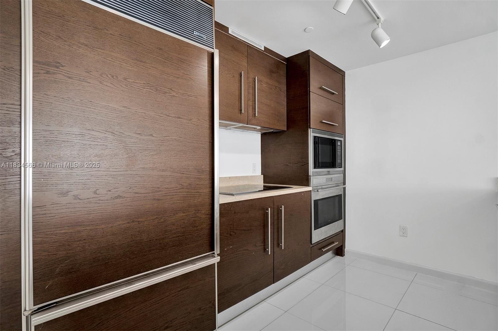465 Brickell Ave 4505 Property Photo 9