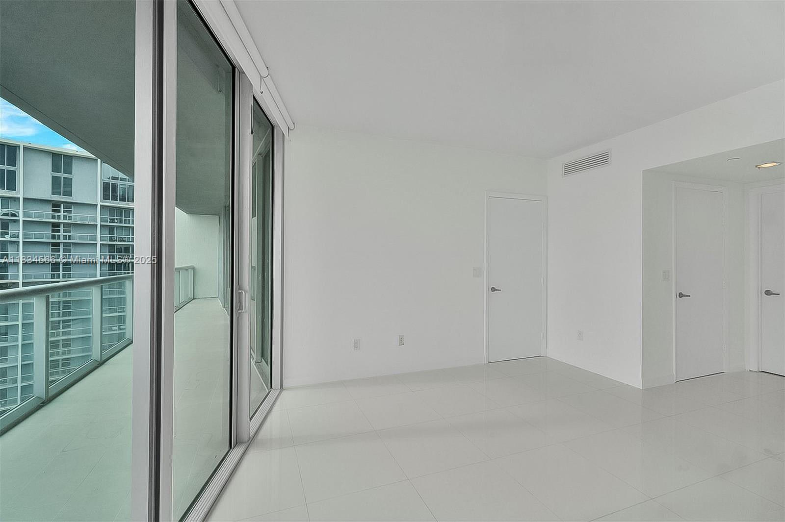 465 Brickell Ave 4505 Property Photo 16