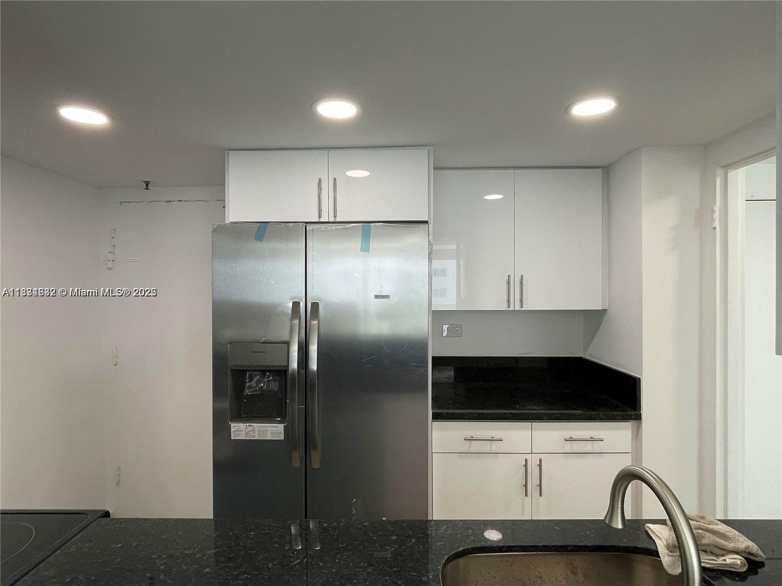 7545 E Treasure Dr 5k Property Photo 1