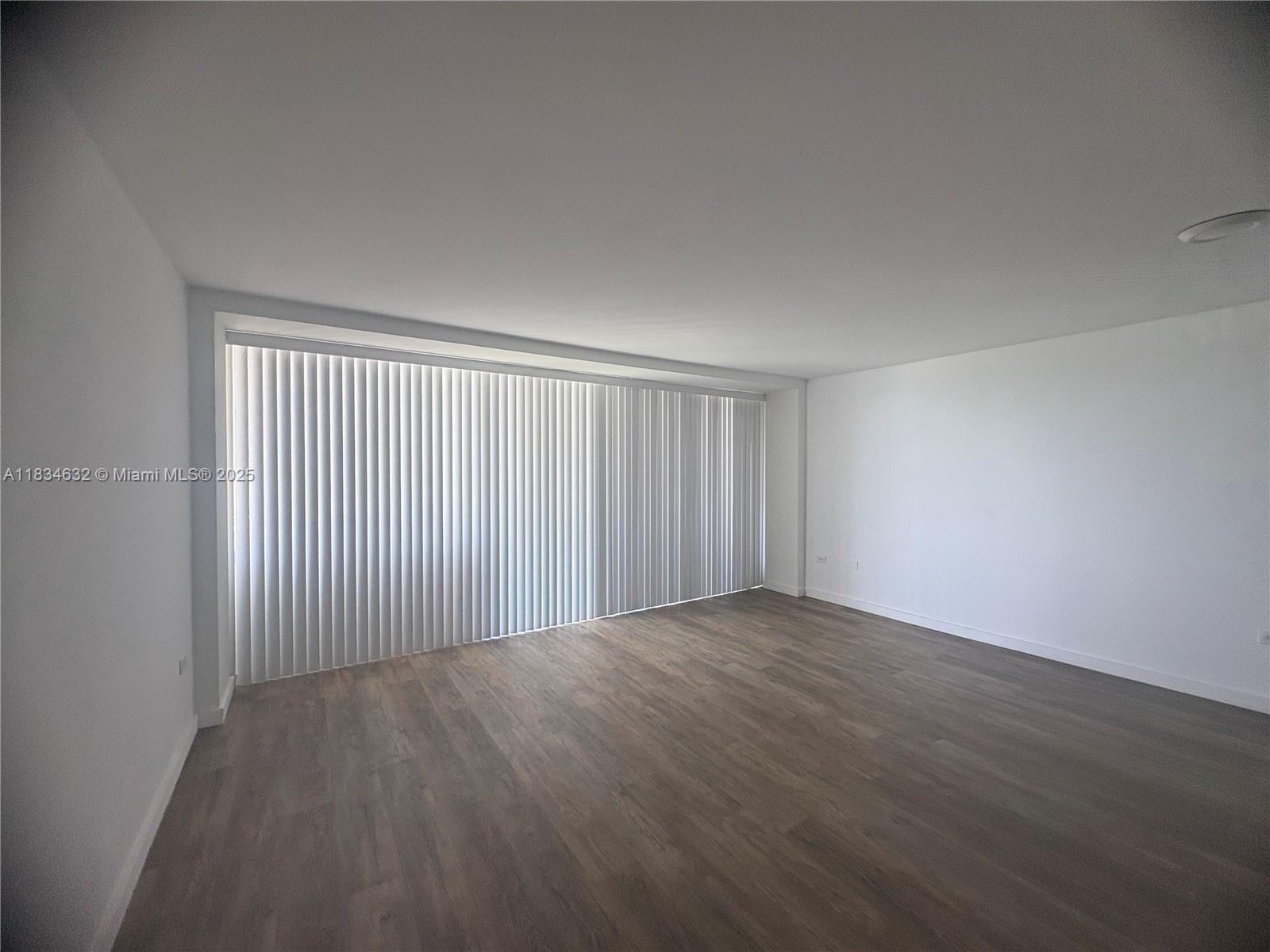 7545 E Treasure Dr 5k Property Photo 4